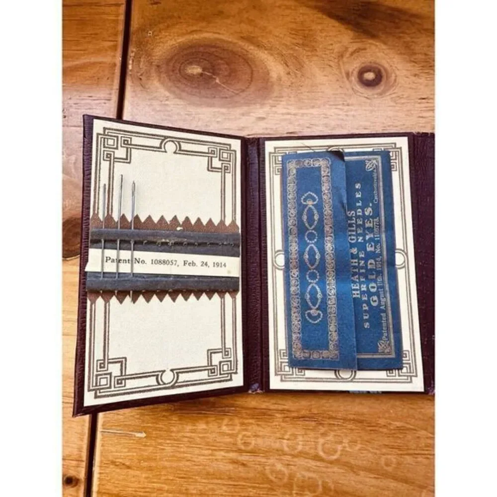 Antique Needle Booklet Double Folding Maroon With Blue Flowers‎ Czechoslovakia